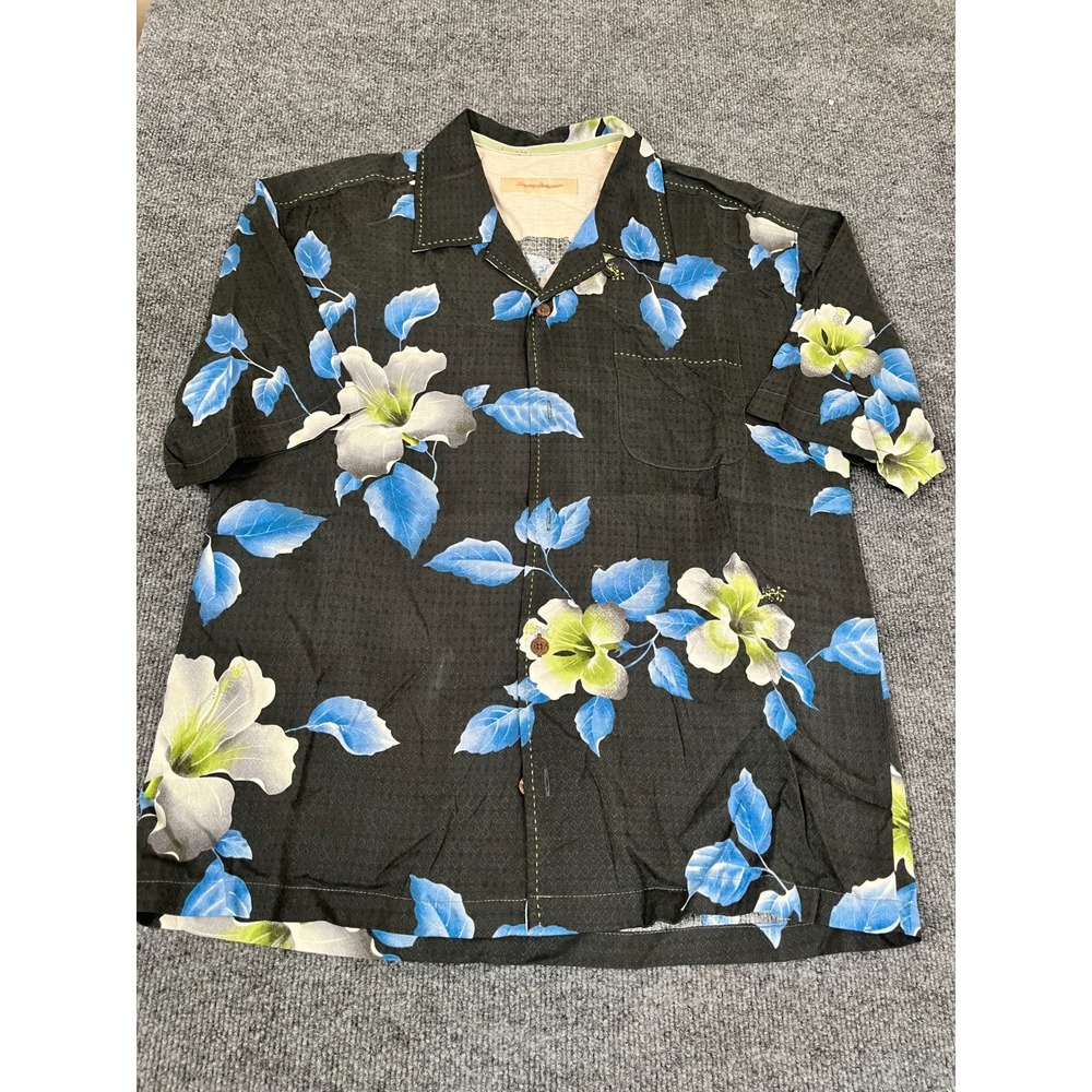 Tommy Bahama Black Button up Silk Floral Short Sleeve shirt Size L‎